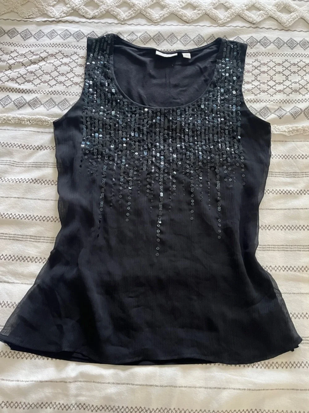 New York & Company Y2K Black Sequin Scoop Neck Sleeveless Blouse- Size Medium - Picture 5 of 7